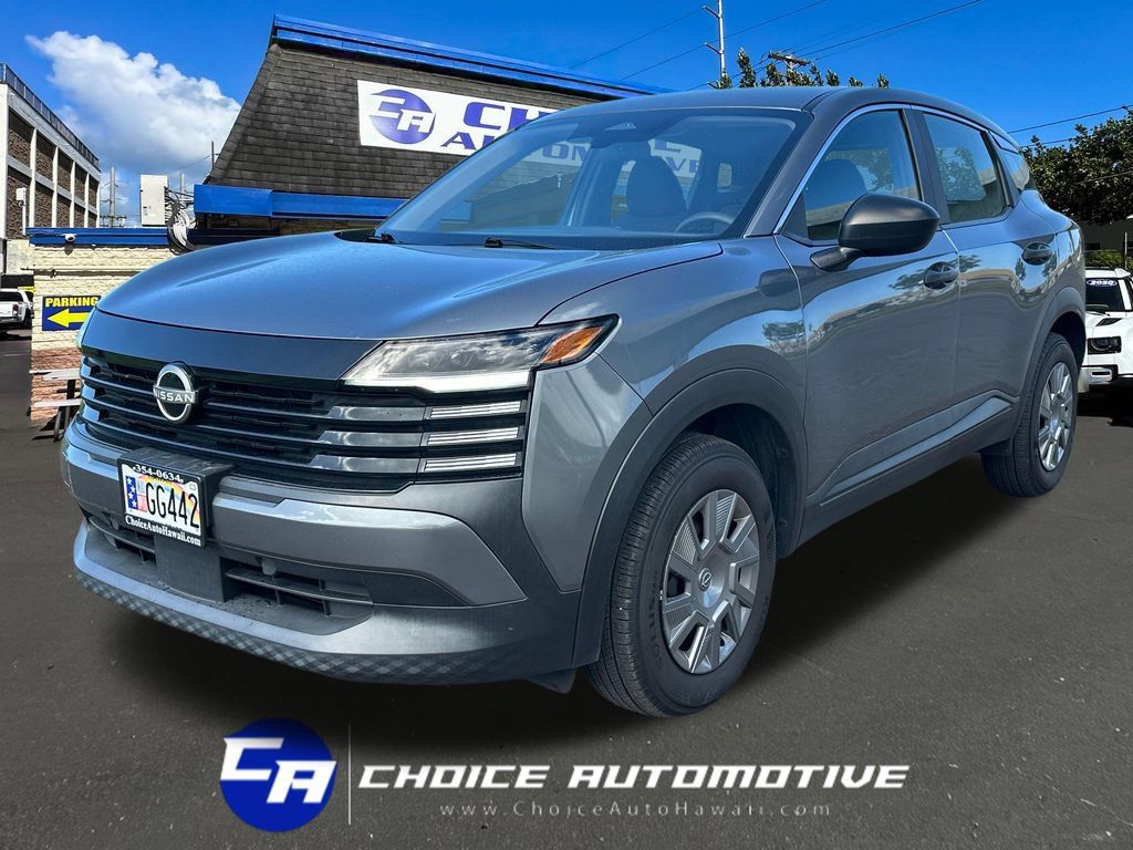 Used 2025 Nissan Kicks S AWD/4WD 360° Tour