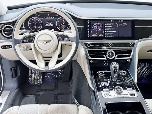 Used 2020 Bentley Flying Spur W12 AWD/4WD image 16