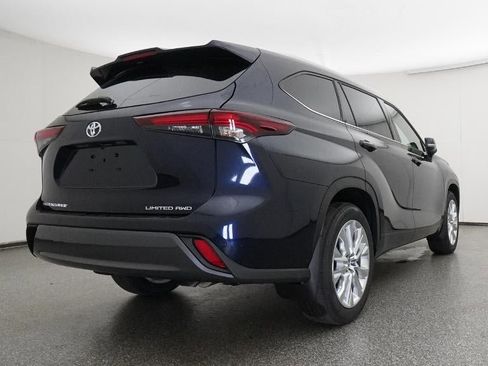 New 2026 Toyota Highlander Limited image 24