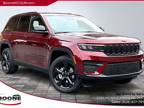 New 2025 Jeep Grand Cherokee Altitude image 1