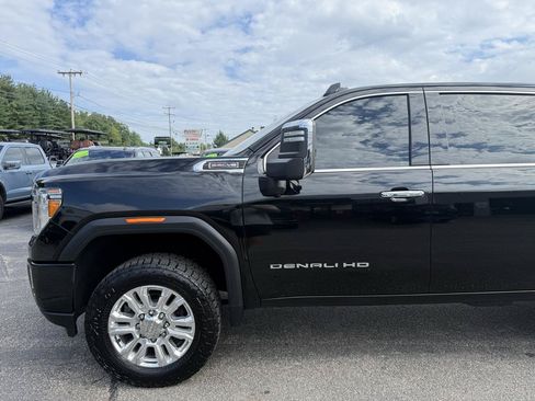 Used 2020 GMC Sierra 2500 Denali w/ Denali Ultimate Package AWD/4WD image 4