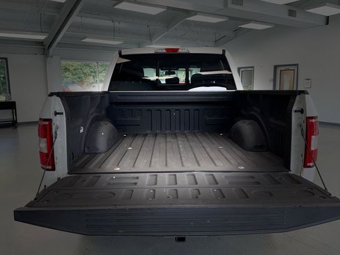 Used 2018 Ford F150 XLT w/ Equipment Group 302A Luxury AWD/4WD image 31
