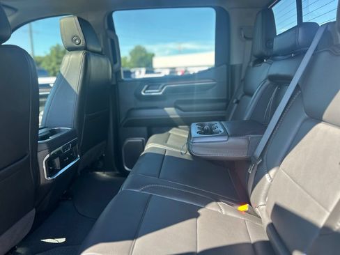 Used 2024 GMC Sierra 1500 Denali w/ Denali Reserve Package AWD/4WD image 32
