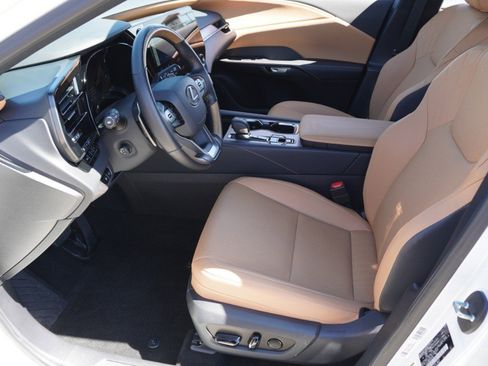 Certified 2025 Lexus RX 350 Premium w/ Accessory Package (Z1) image 13