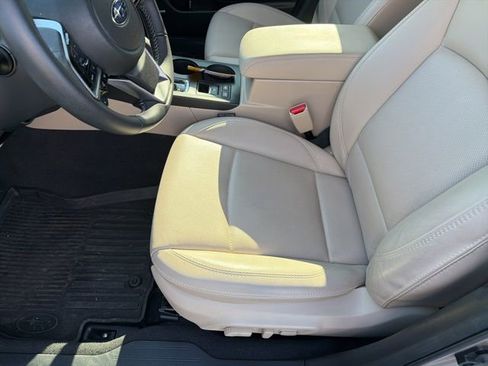 Used 2019 Subaru Outback 2.5i Limited image 14