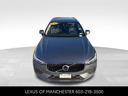 Used 2020 Volvo XC60 T6 Momentum image 2