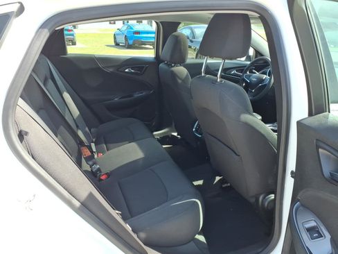 Used 2023 Chevrolet Malibu LT image 9