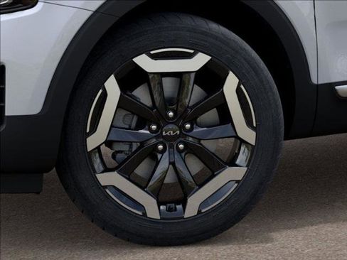 New 2025 Kia Telluride EX image 9