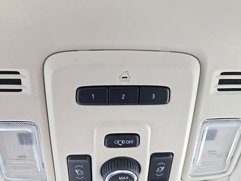 Used 2023 GMC Yukon XL Denali image 40