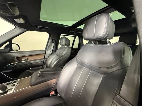 Used 2023 Land Rover Range Rover SE AWD/4WD image 16