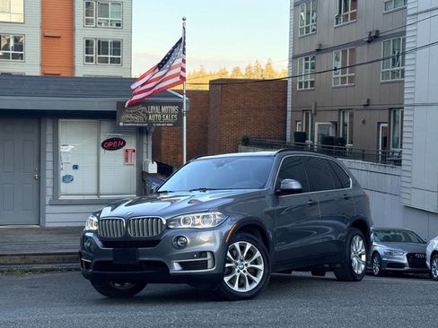 Used 2016 BMW X5 xDrive50i AWD/4WD image 1