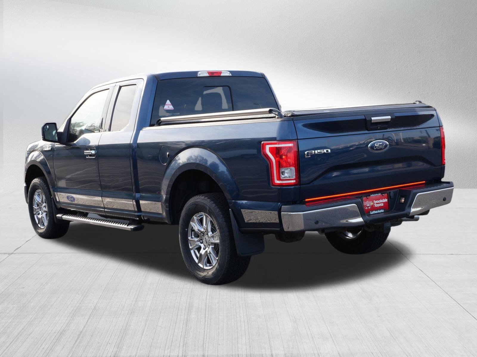 Used 2017 Ford F150 XLT w/ Equipment Group 302A Luxury AWD/4WD image 5