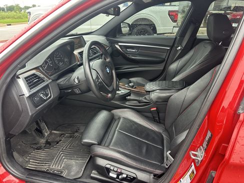 Used 2017 BMW 330i xDrive Sedan AWD/4WD image 9