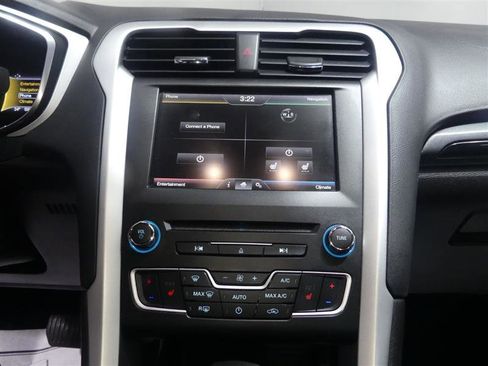 Used 2016 Ford Fusion SE image 35