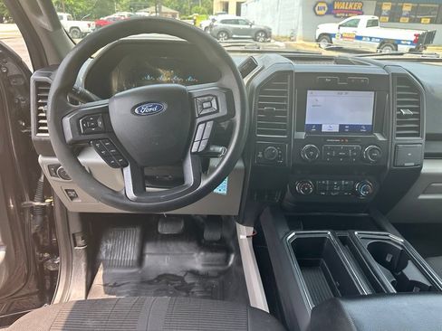 Used 2019 Ford F150 XL w/ Equipment Group 101A Mid AWD/4WD image 16