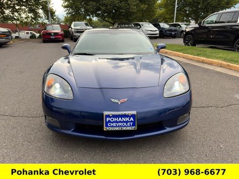Used 2005 Chevrolet Corvette Coupe w/ Preferred Equipment Group RWD image 2