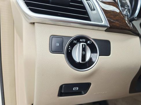 Used 2014 Mercedes-Benz ML 350 4MATIC image 30