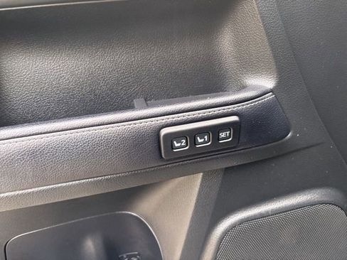 Used 2019 Toyota 4Runner Limited image 42