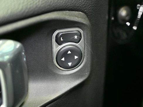 Used 2021 Jeep Wrangler Unlimited Sahara image 44