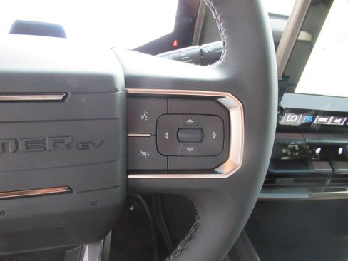 New 2025 GMC Hummer EV 3X image 19