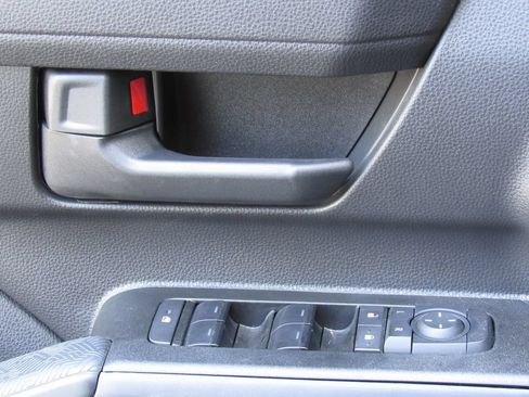 Certified 2025 Toyota 4Runner TRD Sport AWD/4WD image 33