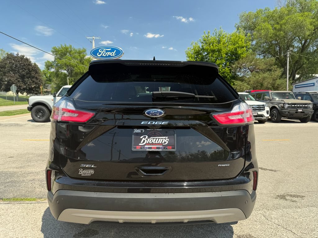 Used 2024 Ford Edge SEL w/ Convenience Package AWD/4WD image 6
