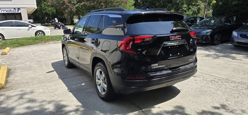 Used 2019 GMC Terrain SLE w/ Driver Convenience Package AWD/4WD image 3
