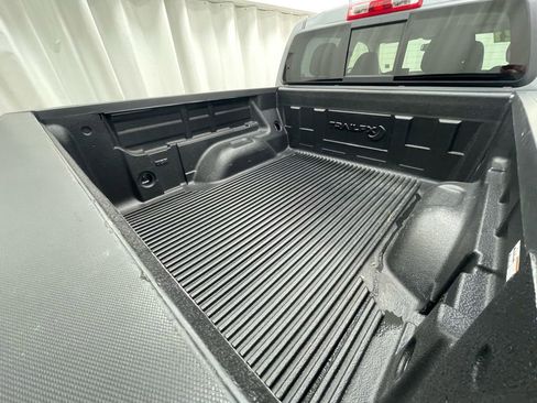 Used 2021 GMC Canyon AT4 w/ Driver Alert Package image 9