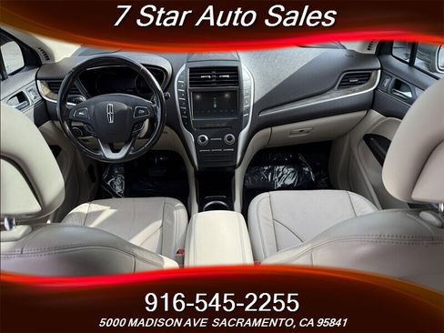 Used 2017 Lincoln MKC Reserve image 13