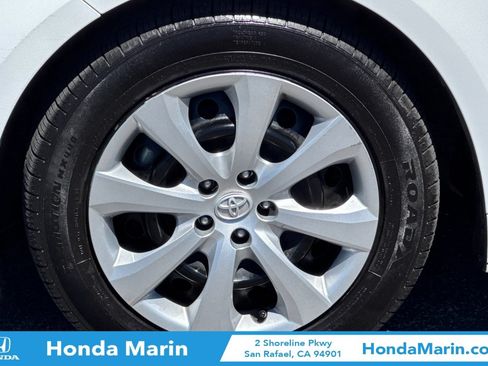 Used 2023 Toyota Corolla LE FWD image 32
