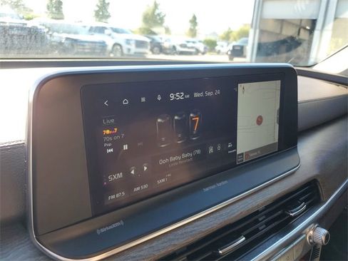 Used 2022 Kia Telluride SX w/ Nightfall Edition Package image 18