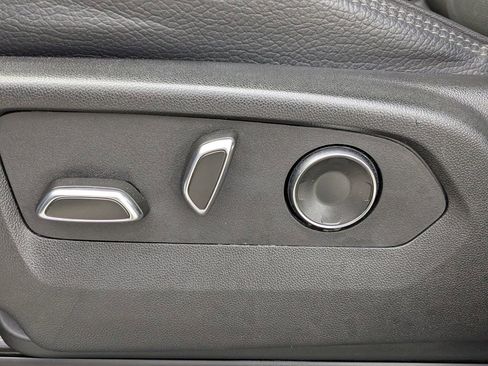 Used 2025 GMC Yukon Denali image 20