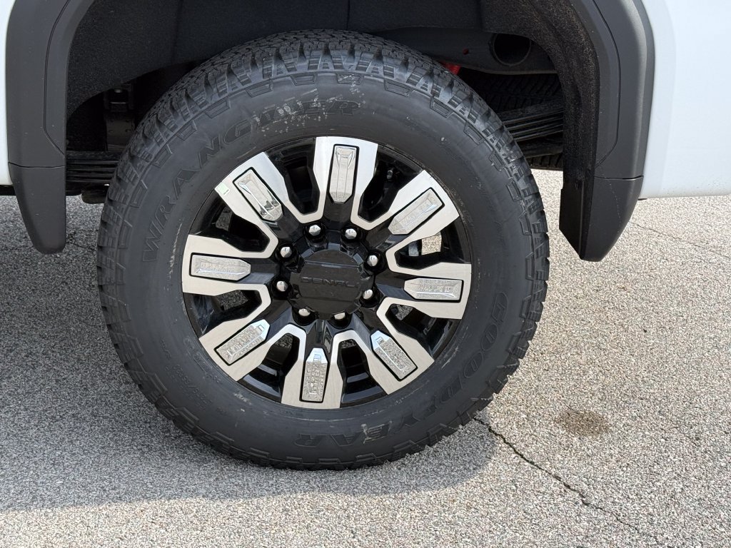 New 2026 GMC Sierra 2500 Denali AWD/4WD image 15