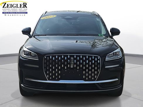 Used 2023 Lincoln Corsair Reserve image 2