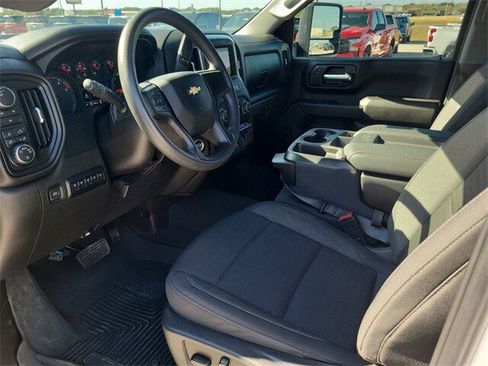 Used 2024 Chevrolet Silverado 2500 Custom w/ Custom Value Package image 13