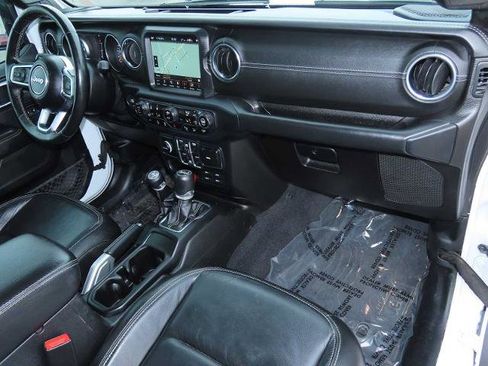 Used 2019 Jeep Wrangler Unlimited Sahara w/ Quick Order Package 24M Moab image 21