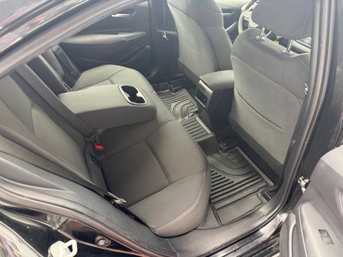 Used 2020 Toyota Corolla LE FWD image 30