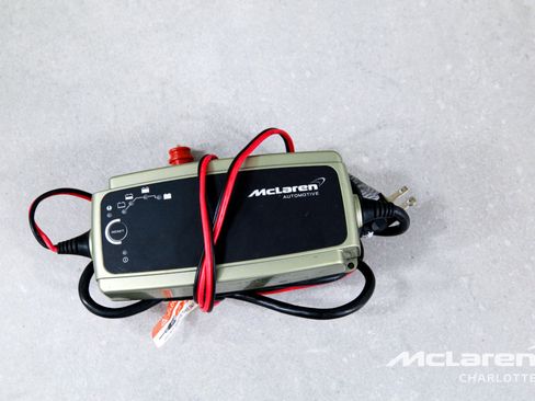 Used 2021 McLaren GT image 23