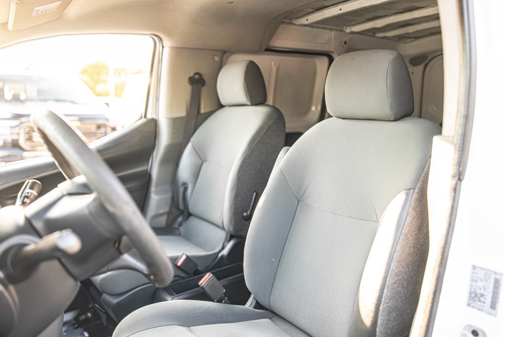 Used 2015 Nissan NV200 S FWD image 13