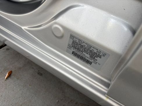 Used 2025 Nissan Versa SV image 29