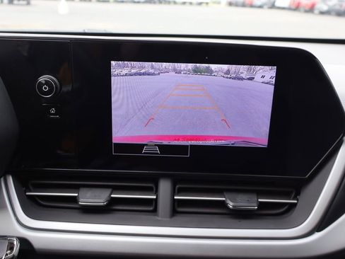 Used 2024 Chevrolet Trax RS w/ Driver Confidence Package FWD image 15