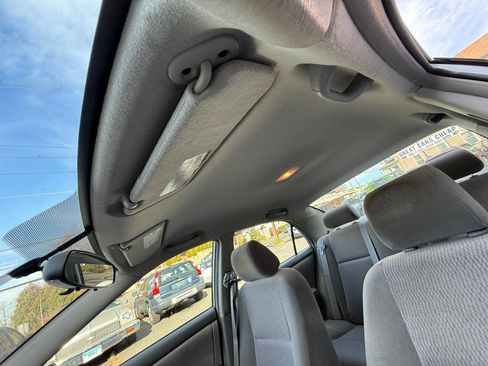 Used 2005 Toyota Corolla LE image 8