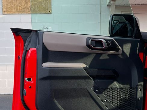 Used 2021 Ford Bronco Big Bend image 15