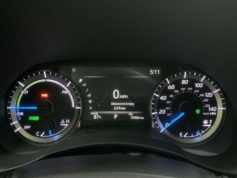 Used 2023 Toyota Highlander XLE AWD/4WD image 29