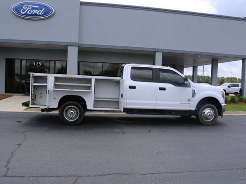 Used 2018 Ford F350 XL w/ Power Equipment Group AWD/4WD image 8