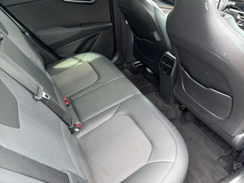 Used 2023 Kia Niro EX Touring FWD image 18