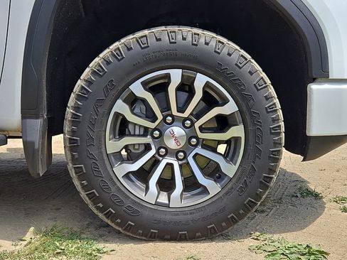 Used 2021 GMC Sierra 1500 AT4 w/ AT4 Value Package AWD/4WD image 31