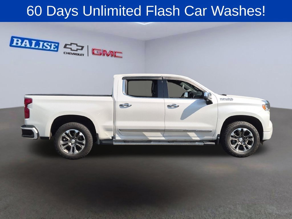 Used 2024 Chevrolet Silverado 1500 High Country w/ Technology Package AWD/4WD image 2