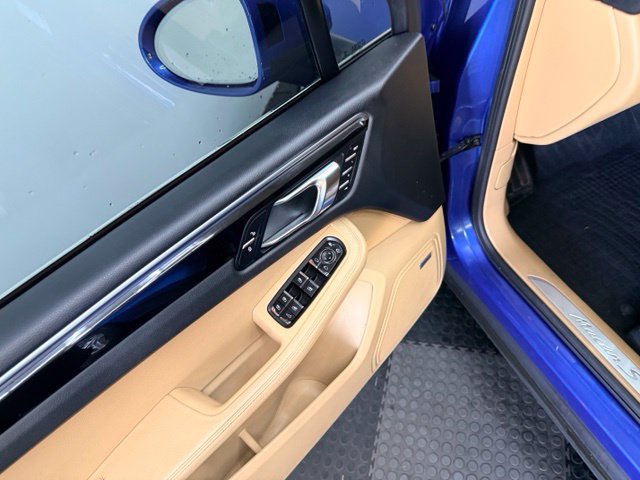Used 2017 Porsche Macan S AWD/4WD image 17