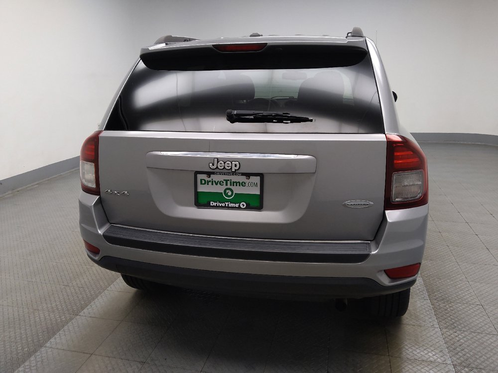 Used 2017 Jeep Compass Latitude AWD/4WD image 7